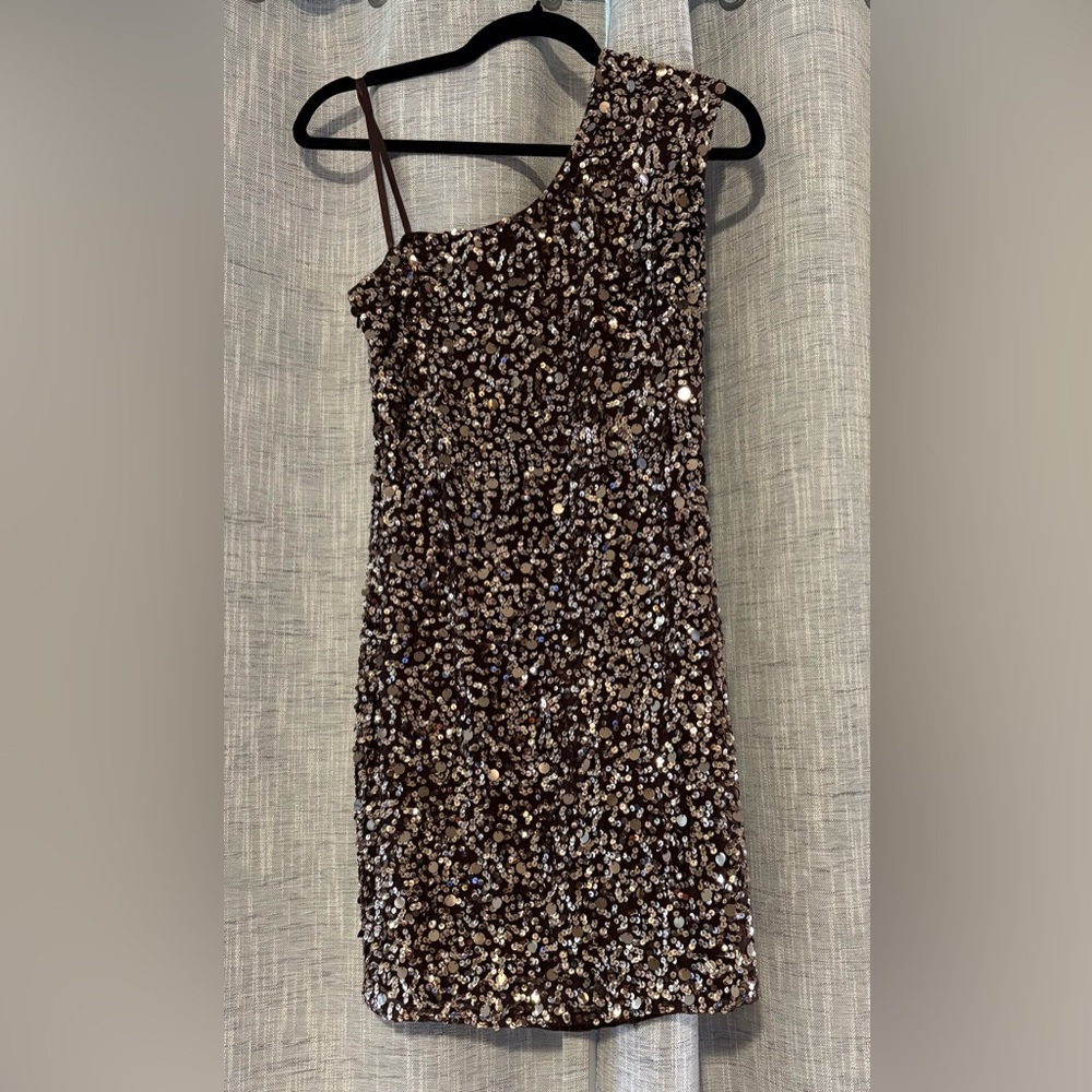 Adrianna Papell Strapless Sequin Dress - Brown and silver / rise gold sequins.